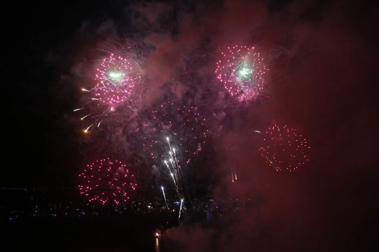 Vuur en Licht op het water - Vuurwerk 2016 © www.kicksfotos.nl