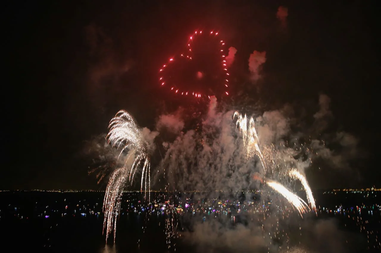 Vuur en Licht op het water - Vuurwerk 2016 © www.kicksfotos.nl