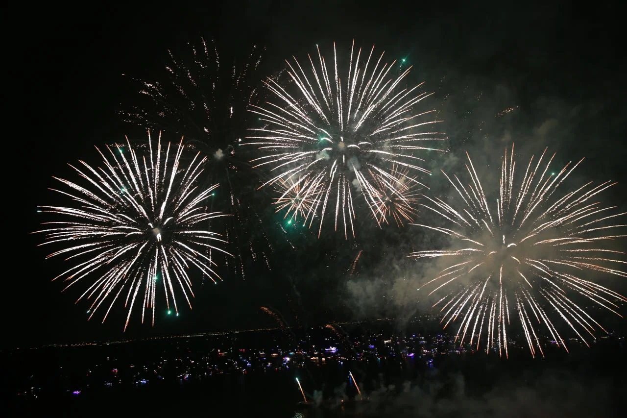 Vuur en Licht op het water - Vuurwerk 2016 © www.kicksfotos.nl